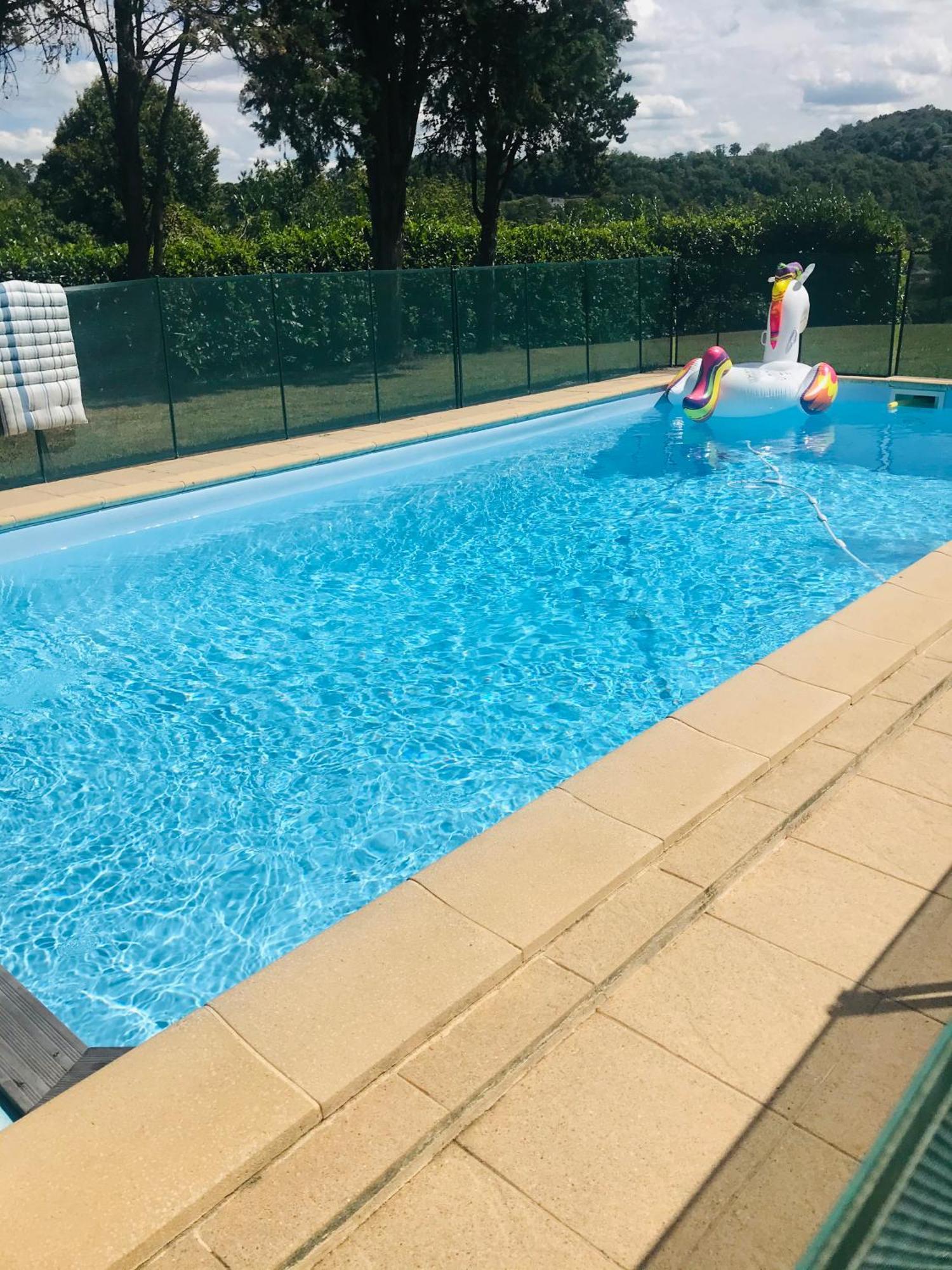 L'Oree Des Roses, Hebergement De Vacances Avec Jardin Et Piscine Gan Екстер'єр фото
