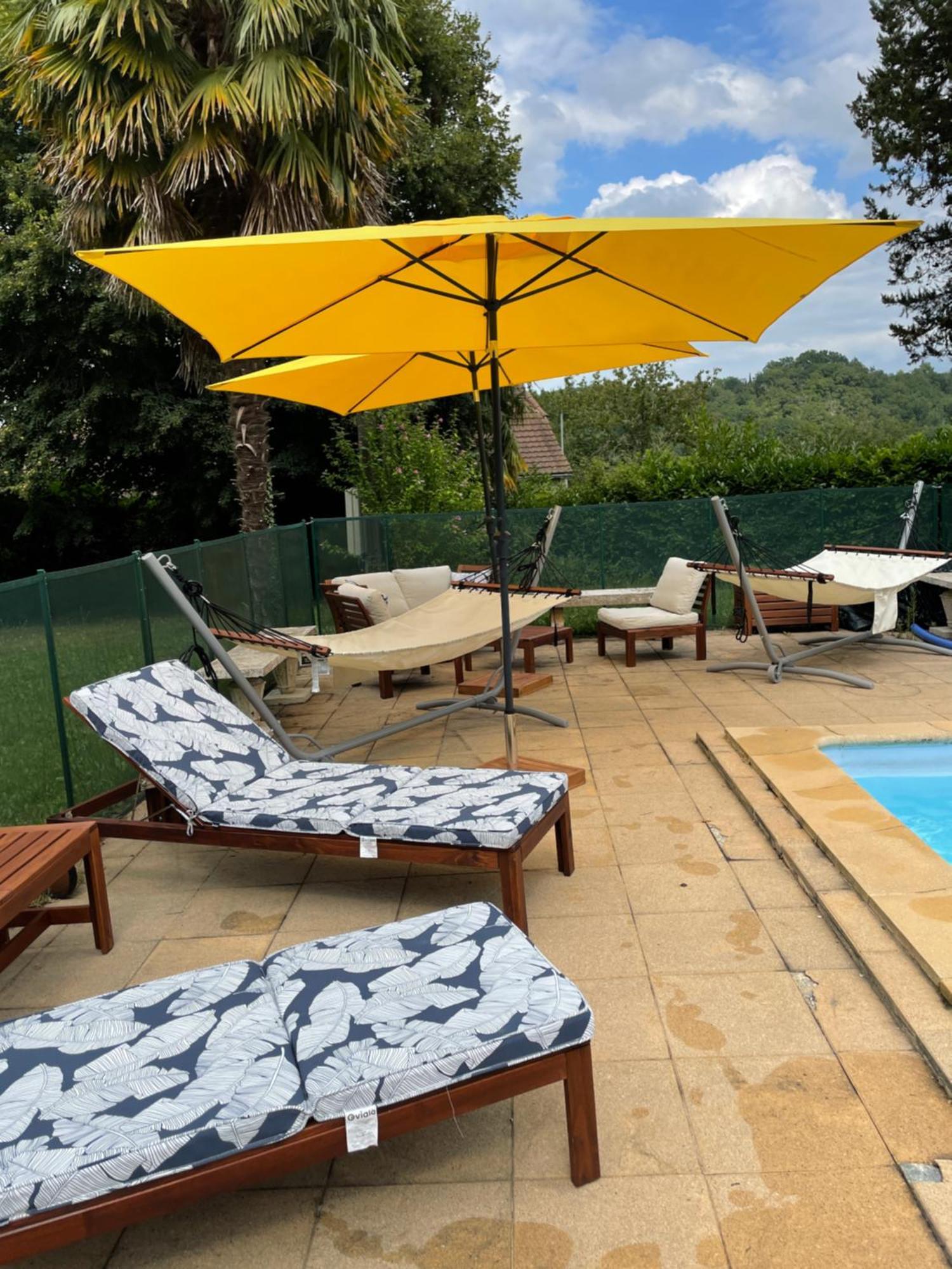 L'Oree Des Roses, Hebergement De Vacances Avec Jardin Et Piscine Gan Екстер'єр фото